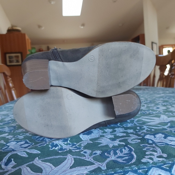 Old Navy suede boots size 9 - Picture 5 of 12